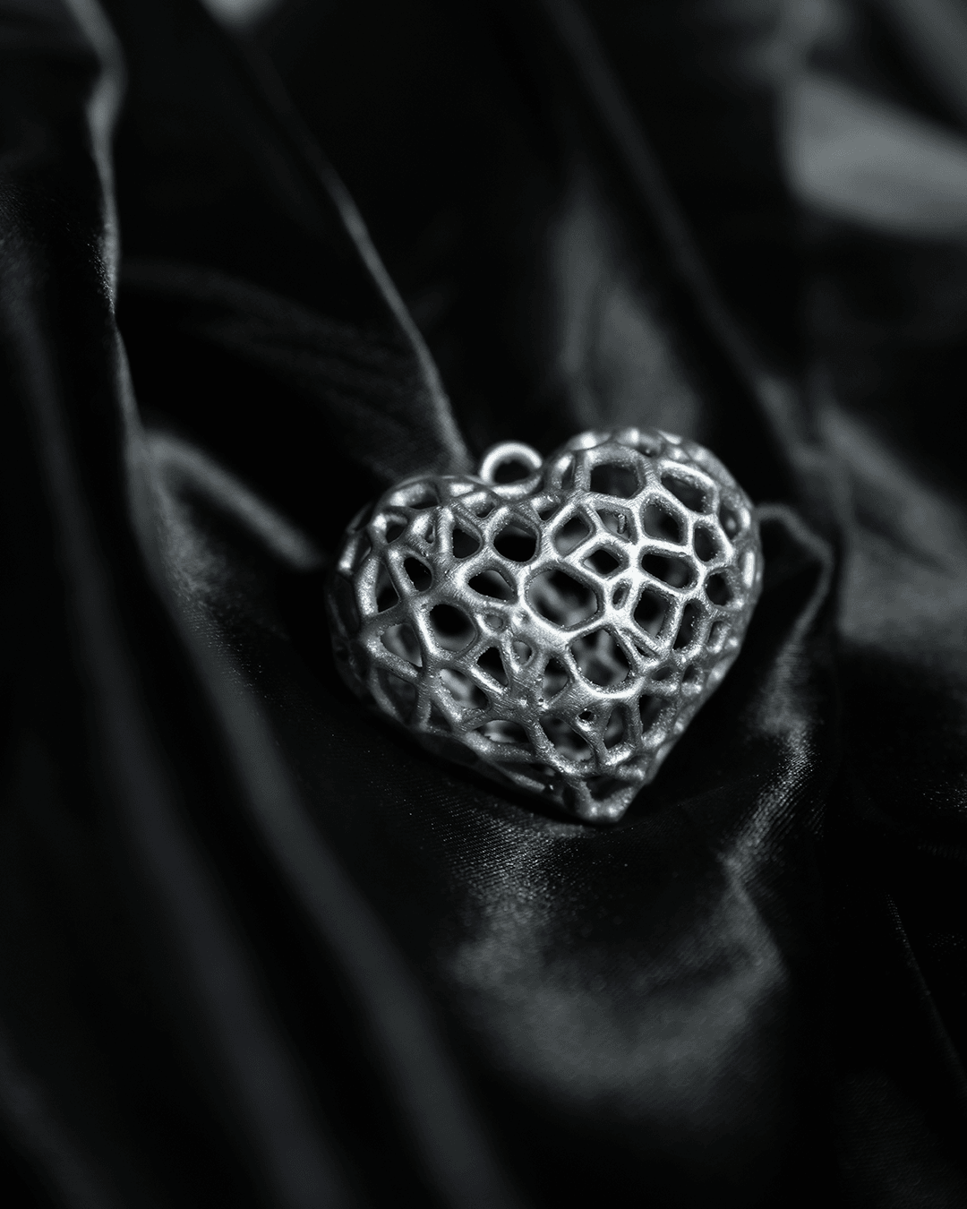 Heart-shaped Pendant - Image 2