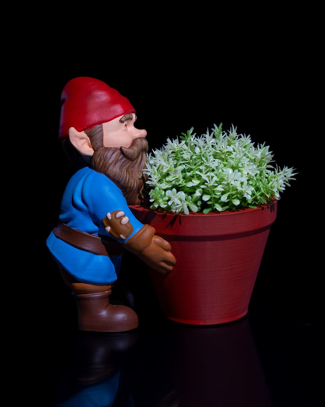 Gardening Gnome - Pebbles - Image 3