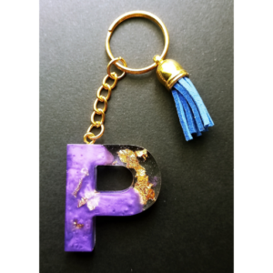 Atslēgu Piekariņš "P" - violets