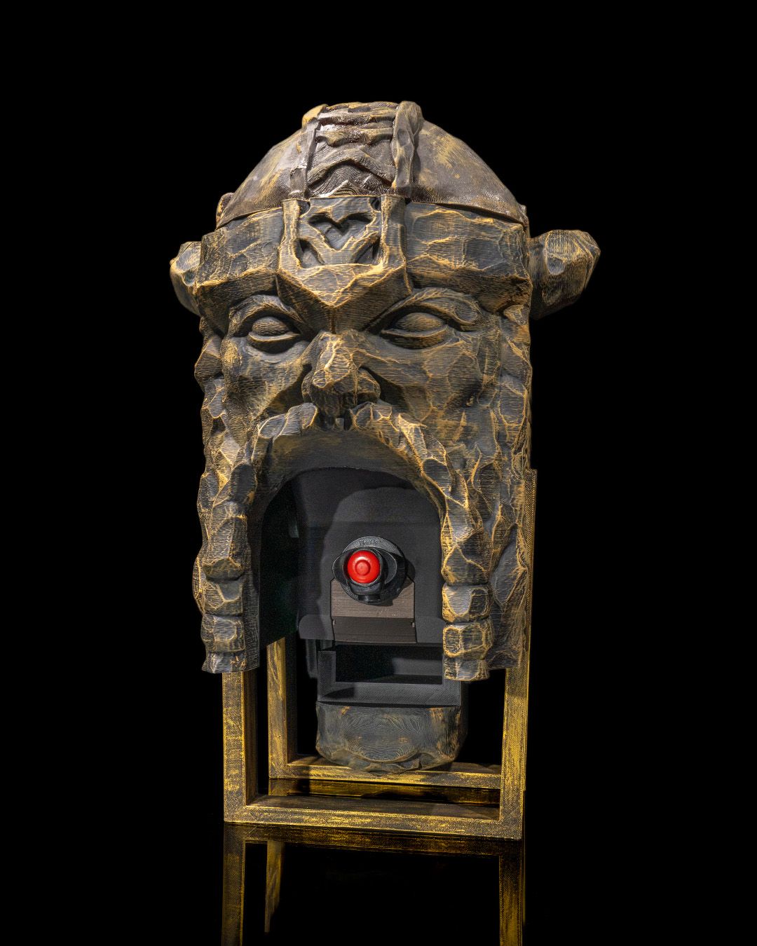 Viking Carved Wine Bag Dispenser - Image 5