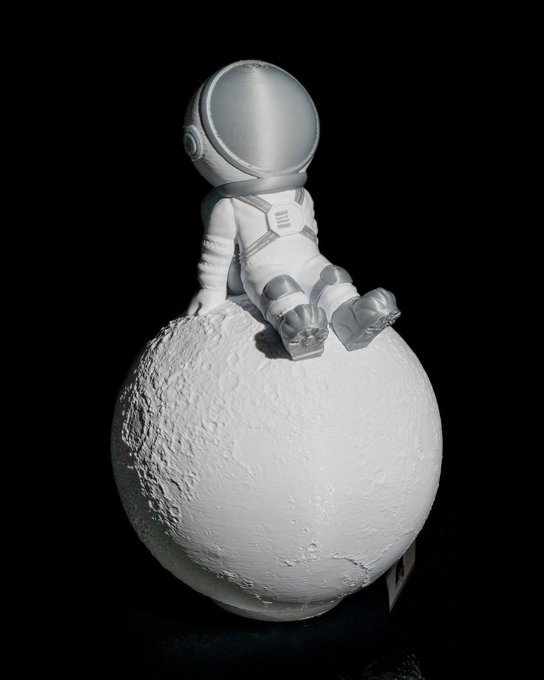 Wondering Astronaut - Image 2