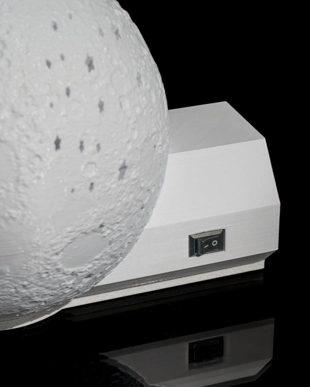 Wondering Astronaut - Image 6