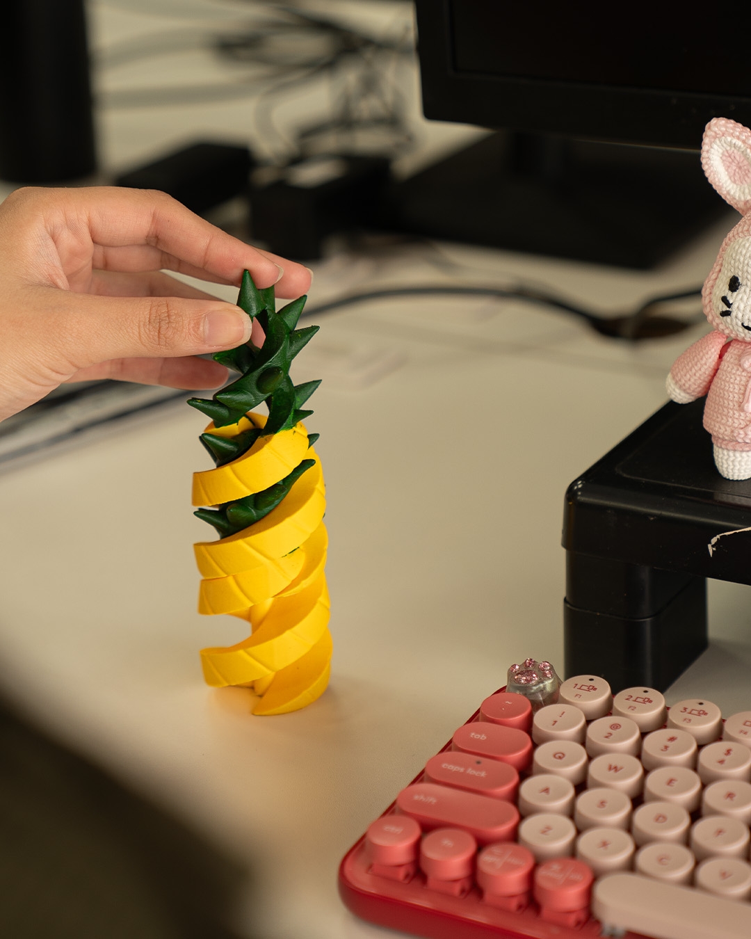 Pineapple Fruit Loop Fidget - Image 4