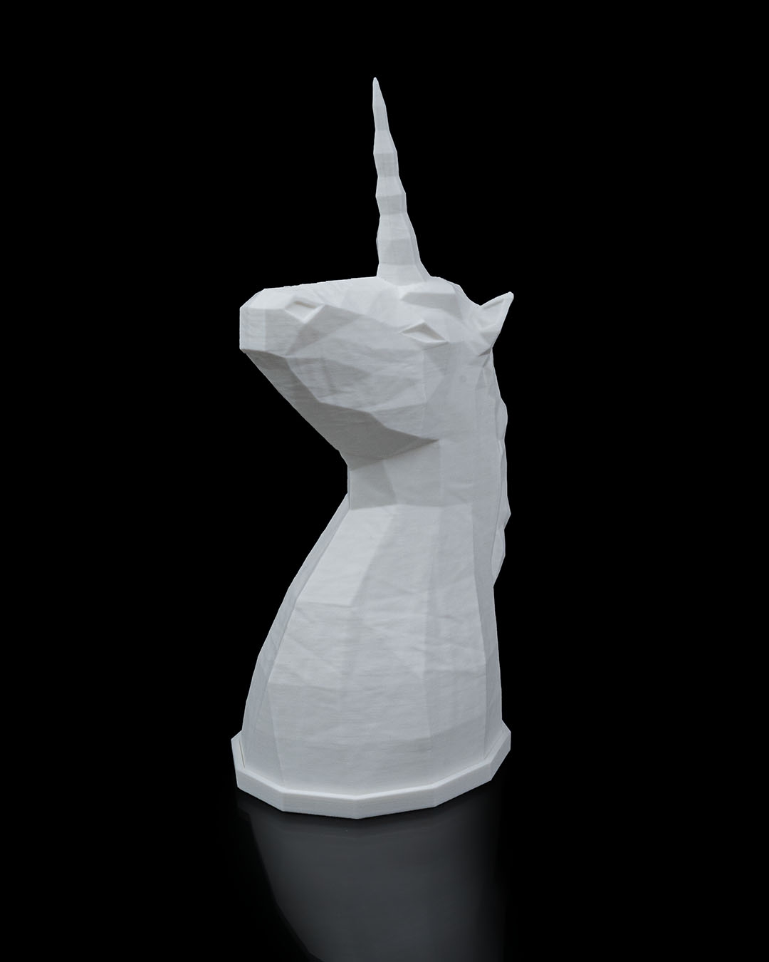 Low Poly Unicorn Table Lamp - Image 3